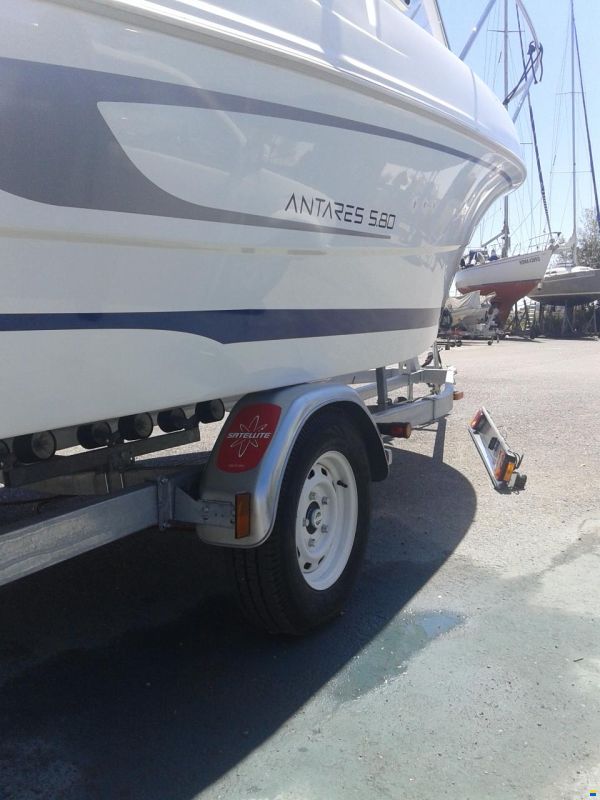 Beneteau Antares 5.80