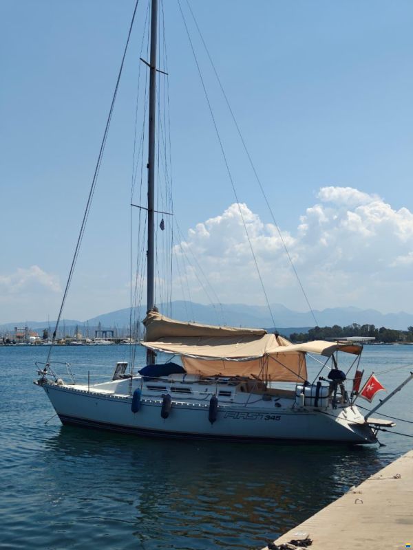 Beneteau First 345