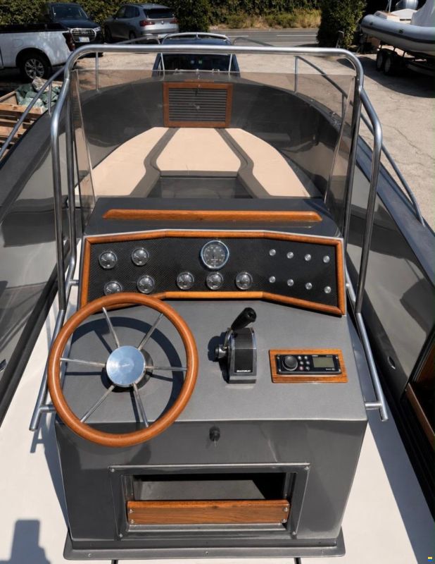 Chris Craft 214 VF SCORPION