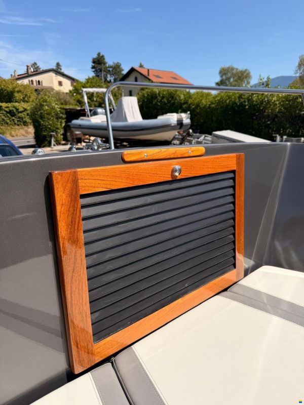 Chris Craft 214 VF SCORPION