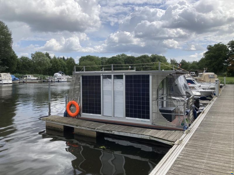 Klunder Solarhausboot, trailerbar