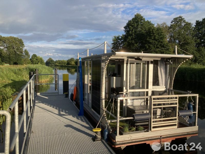 Klunder Solarhausboot