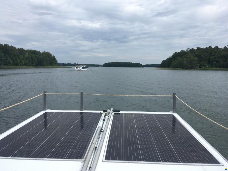 Klunder Solarhausboot