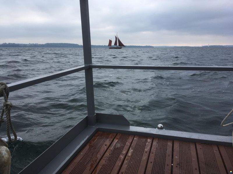 Klunder Solarhausboot
