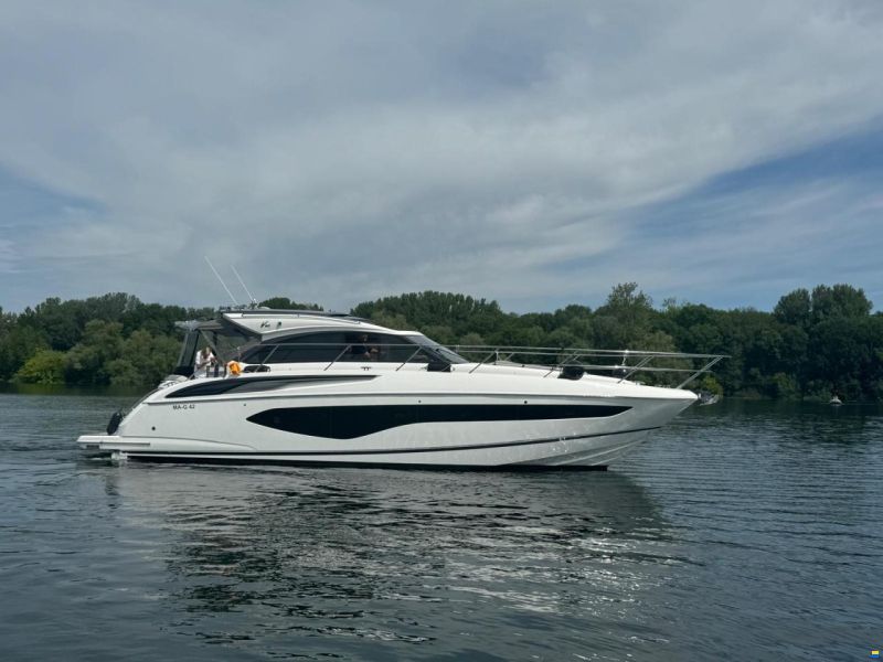 Princess V 50 Hardtop