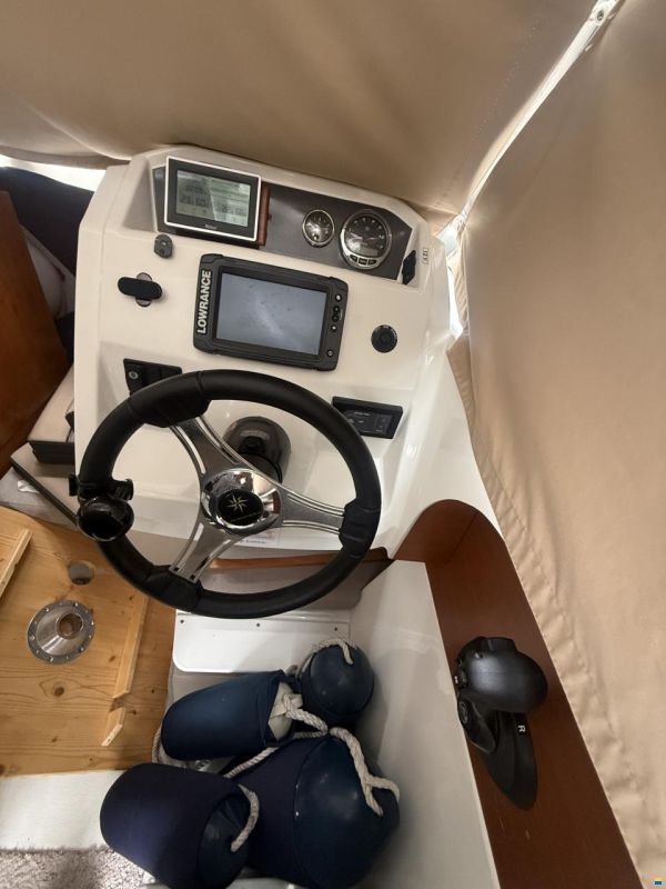 Jeanneau Merry Fisher 605
