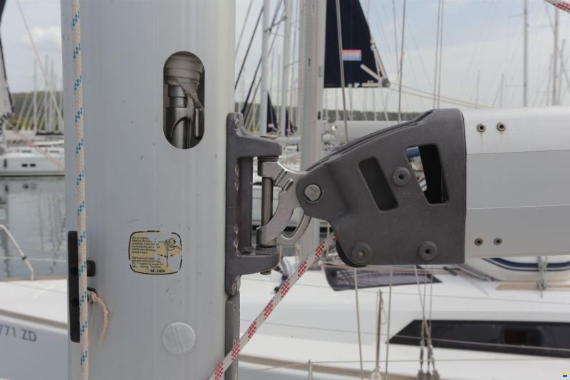 Bavaria Cruiser 37