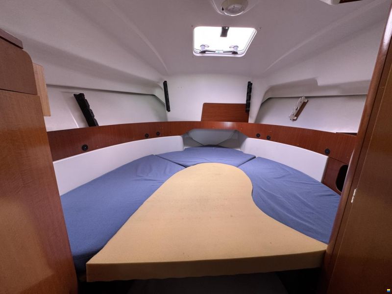 Beneteau Antares 7