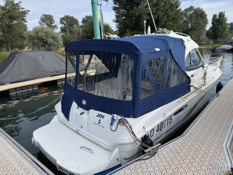 Beneteau Antares 7