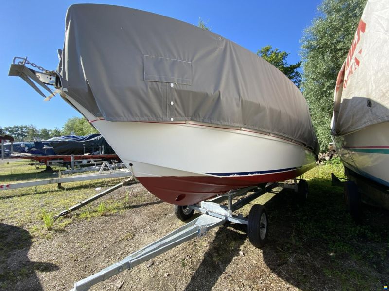 Beneteau Antares 7