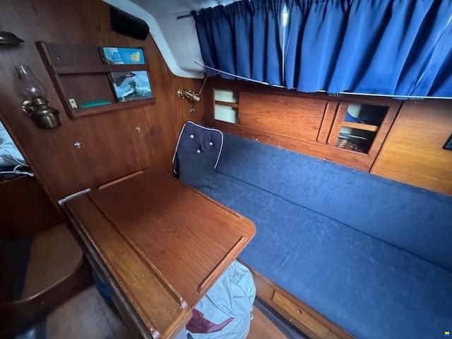 Contessa 28