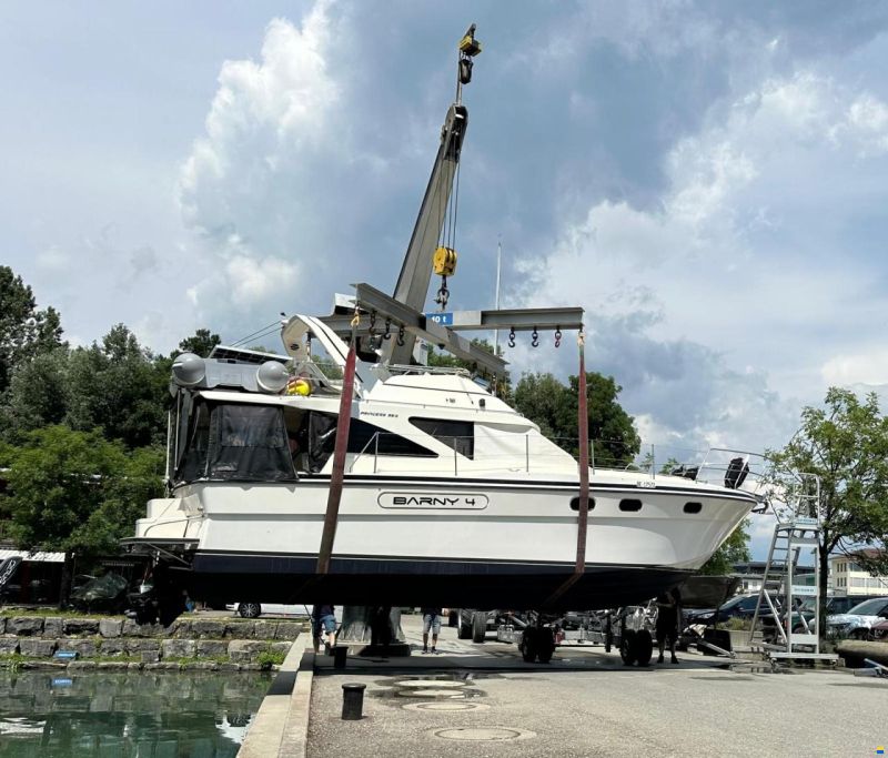 Princess 35