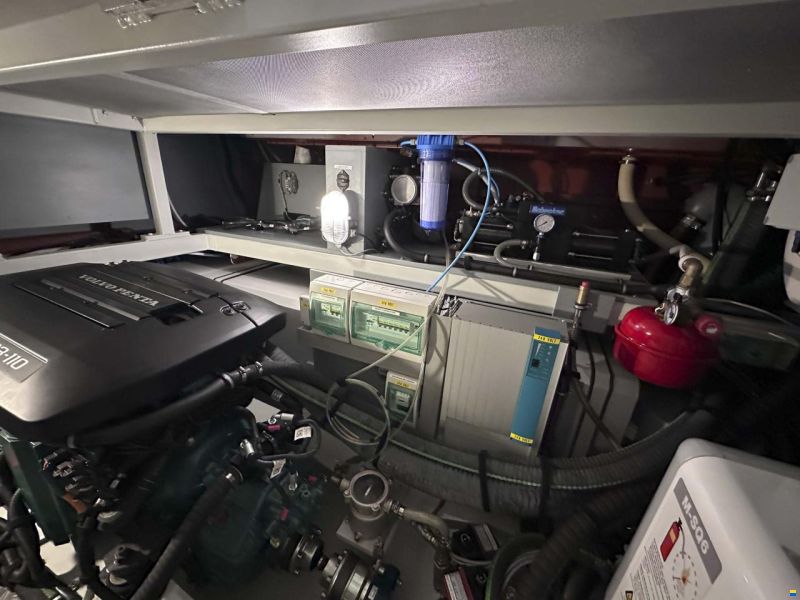 Linssen Grand Sturdy 470 Sedan Wheelhouse