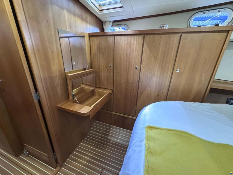 Linssen Grand Sturdy 470 Sedan Wheelhouse
