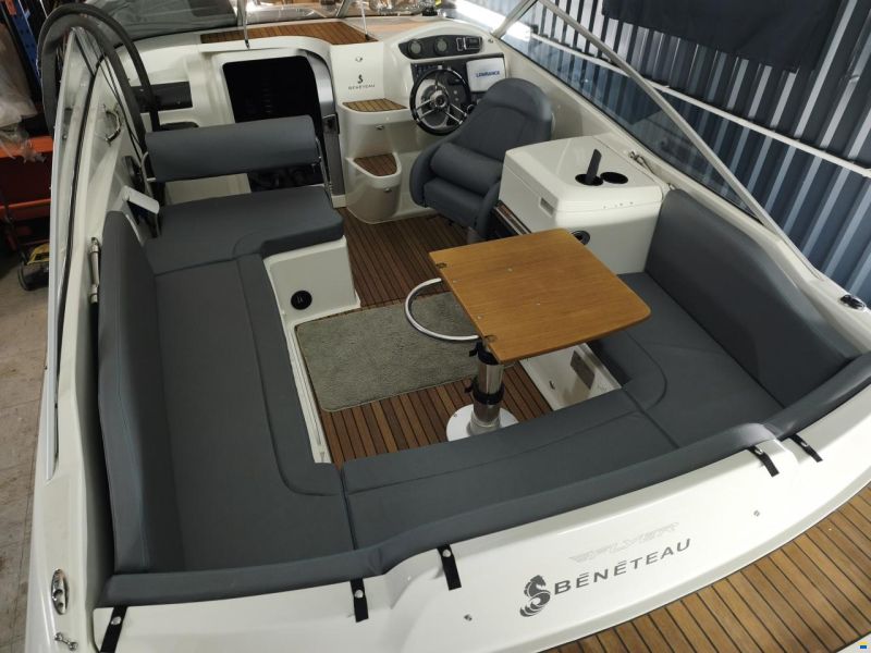 Beneteau 750 Flyer Cabrio