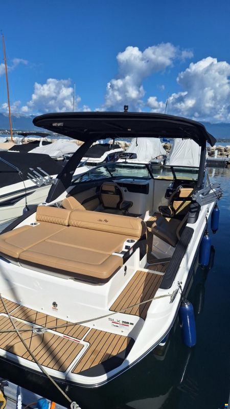 Sea Ray SLX 260 Surf