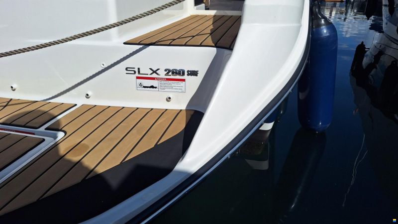 Sea Ray SLX 260 Surf