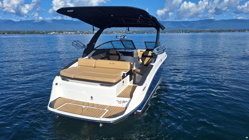 Sea Ray SLX 260 Surf