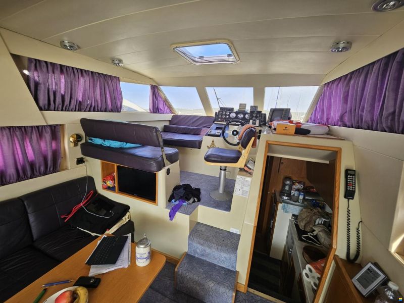 Azimut 38
