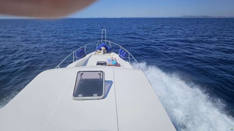Azimut 38
