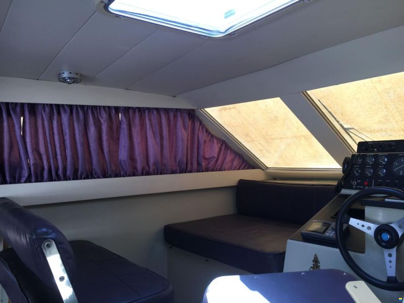 Azimut 38