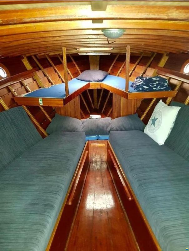 Mahagoni-Backdecker