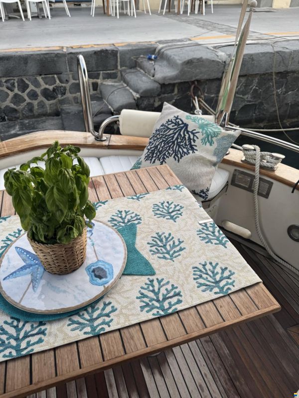 Aquamarine Yachts Acquamarina 9 cabin