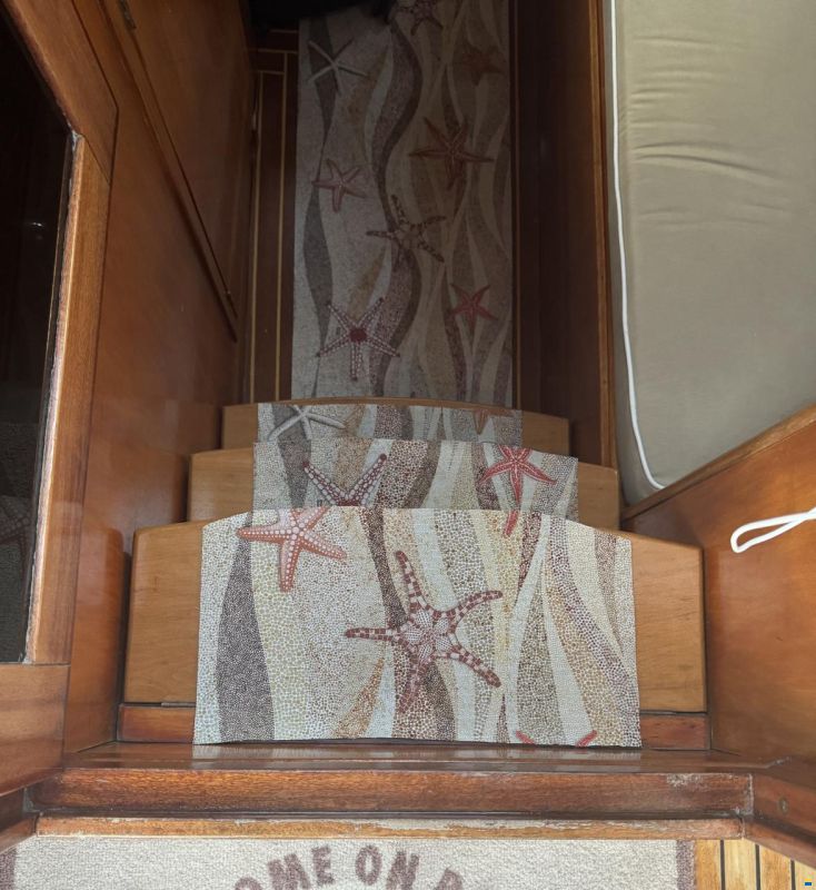 Aquamarine Yachts Acquamarina 9 cabin