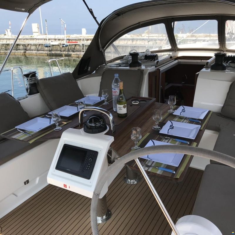 Bavaria Cruiser 51