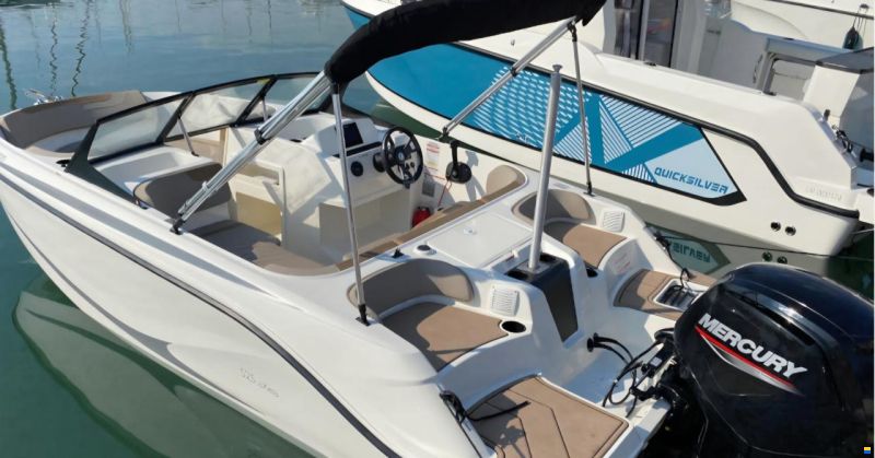 Quicksilver Axess 525
