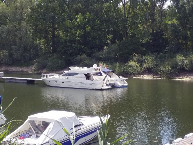 Ferretti 43 Fly