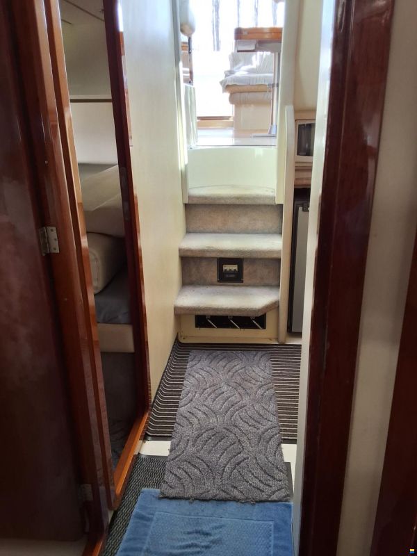 Ferretti 43 Fly