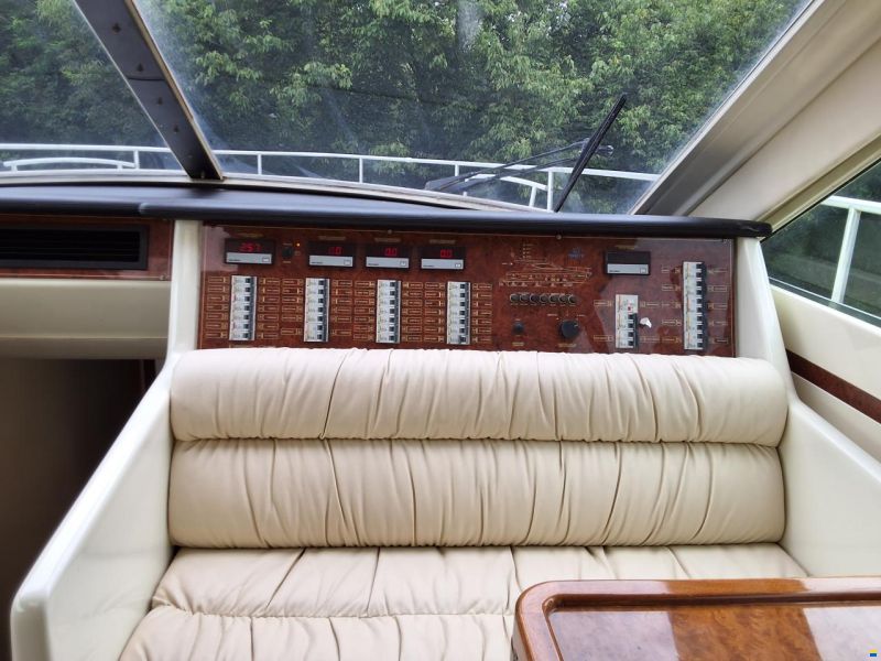 Ferretti 43 Fly