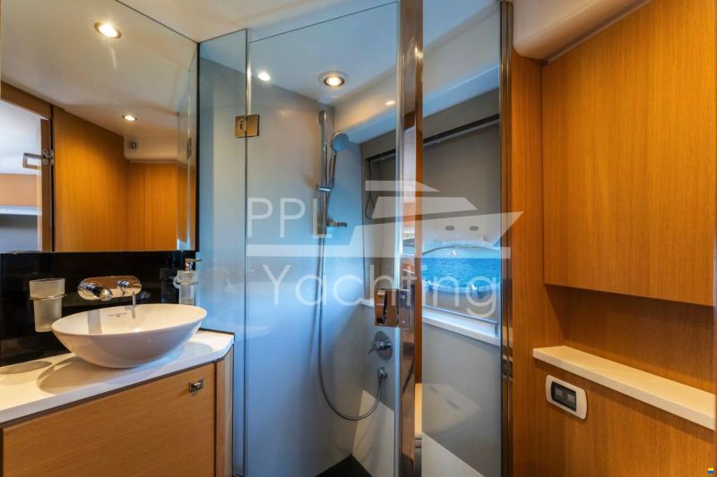 Princess V48 Open
