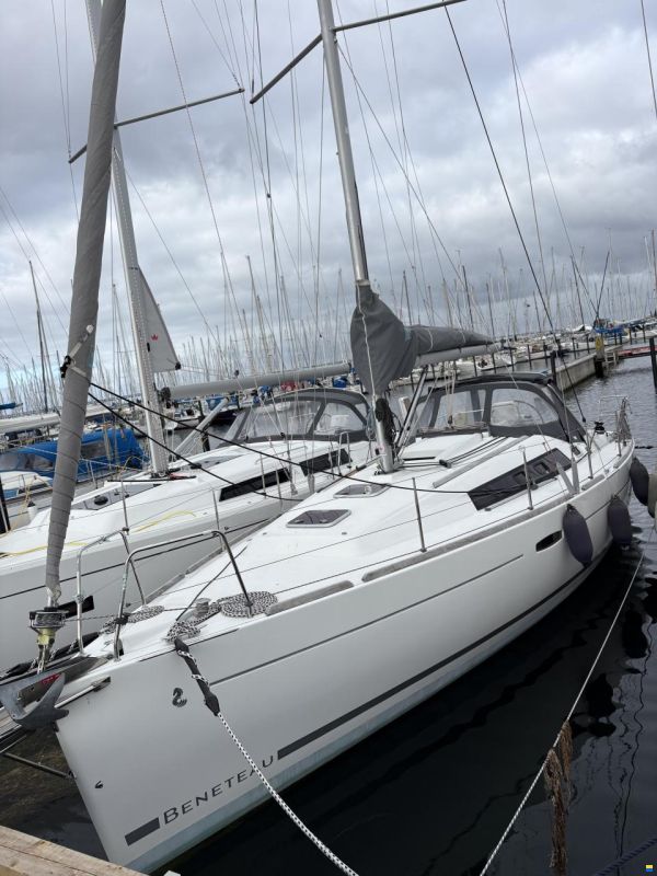 Beneteau Oceanis 34