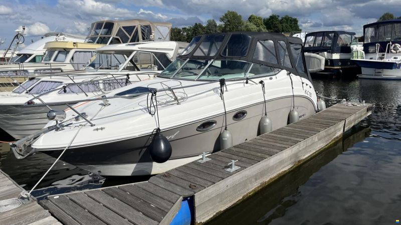 Chaparral 250 Signature