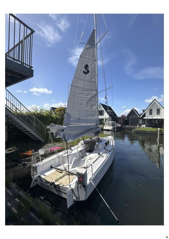Beneteau First 27