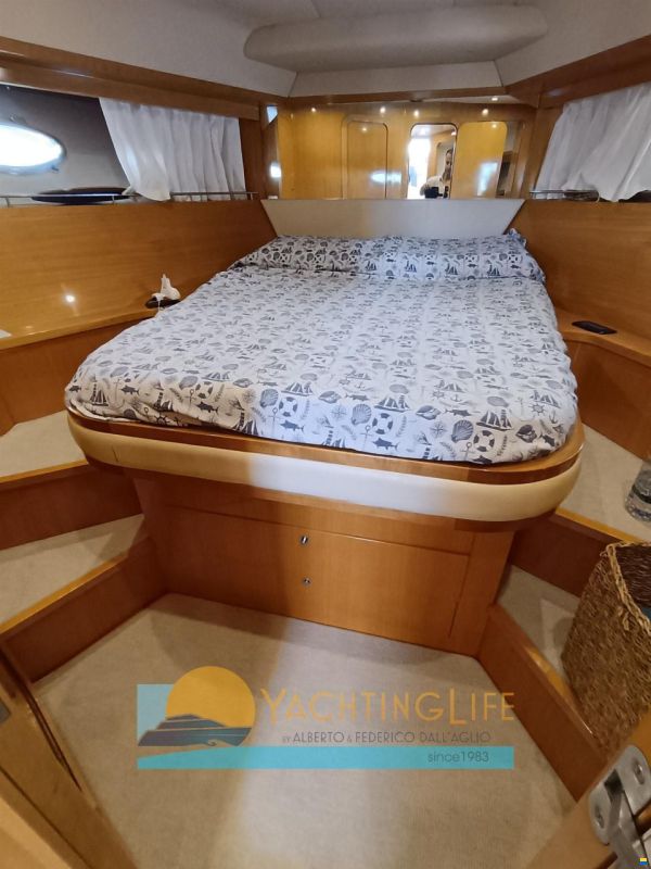 Uniesse 42' Open