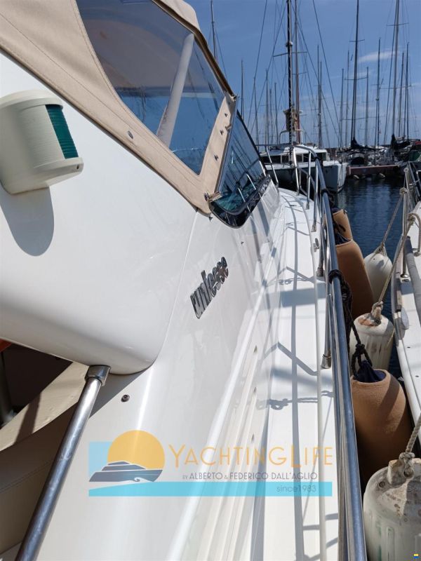 Uniesse 42' Open