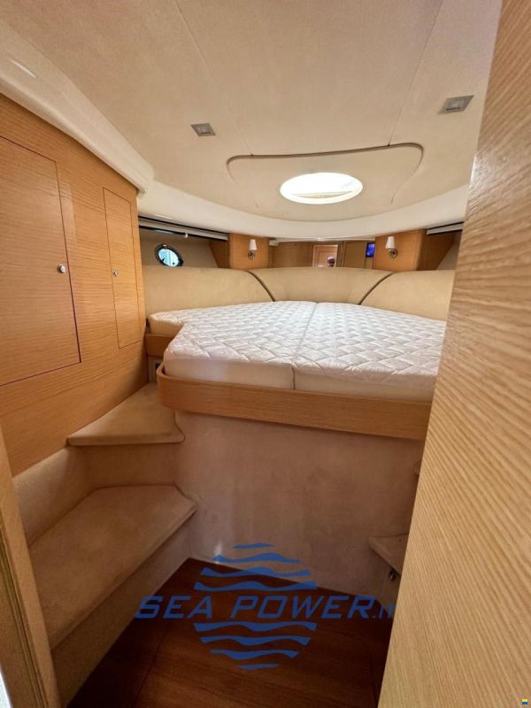 Cranchi. MEDITERRANE 43 OPEN TOP