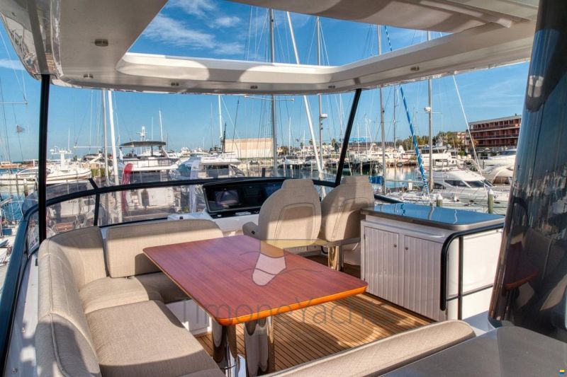 Azimut Magellano 60
