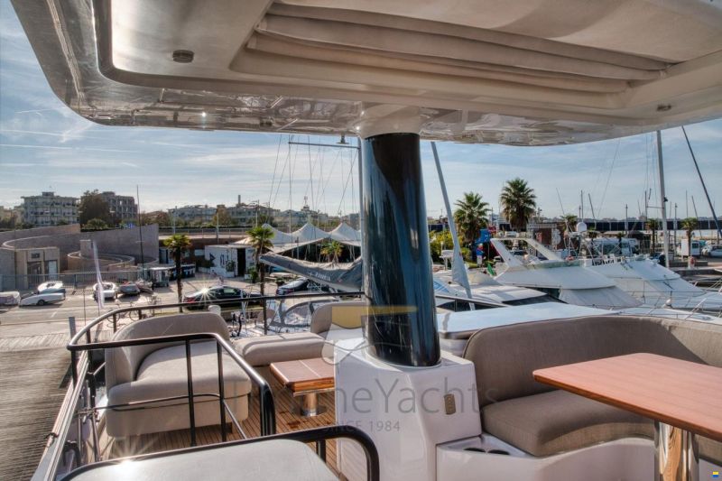 Azimut Magellano 60