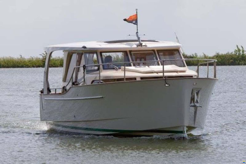 Greenline 33