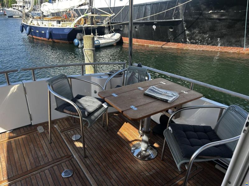Beneteau swift Trawler 42