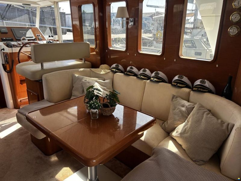 Beneteau swift Trawler 42