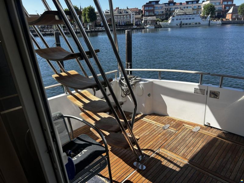 Beneteau swift Trawler 42