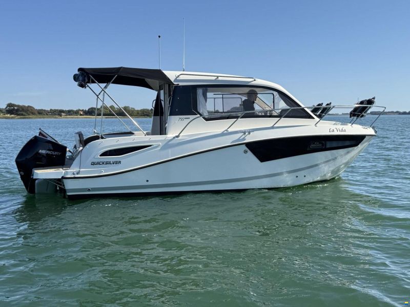 Quicksilver 755 Weekend