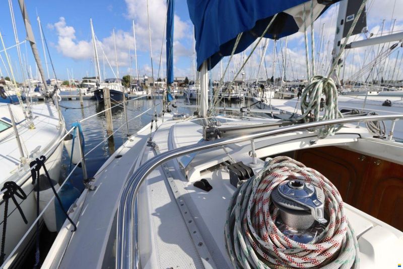 Catalina 270