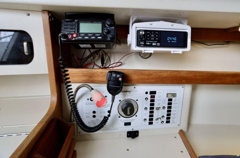 Catalina 270