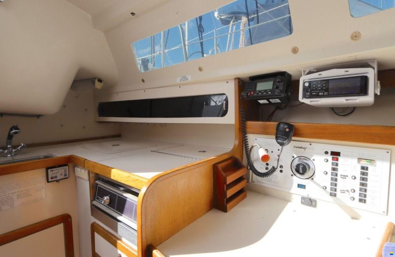 Catalina 270